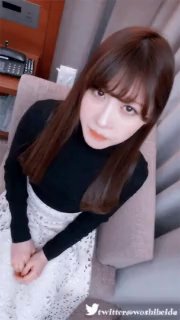 【精品】（竖屏高清）露脸 高颜值网红萌萌 绑带式内裤白丝 挑逗嫩穴呻吟 跳蛋自慰小穴